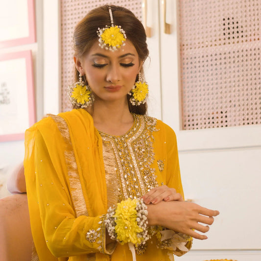 Real Flower Jewellery for Haldi, Mehndi, Bride and Baby Shower